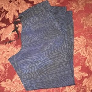 Lululemon on the fly pant